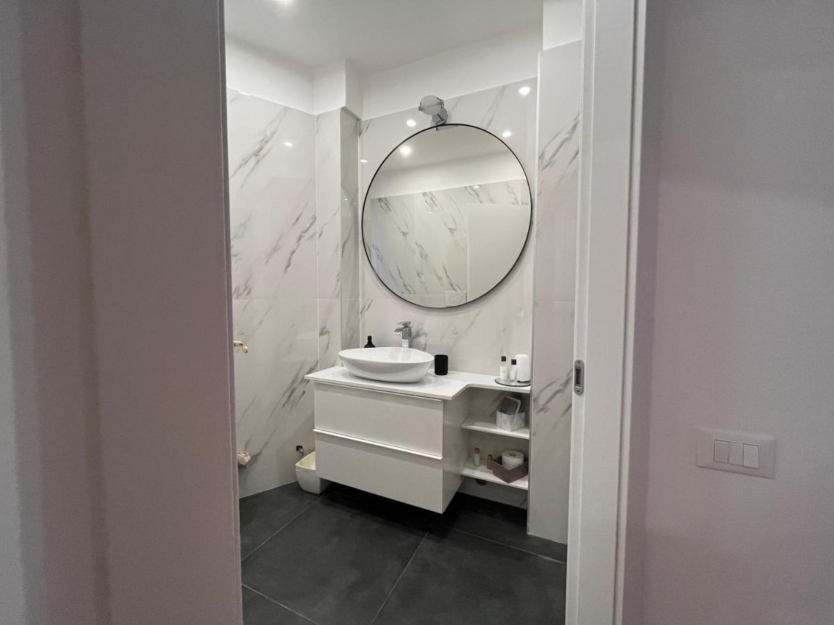 Casa Vercelli Delizioso Bilocale Moderno Nella Vecchia Milano المظهر الخارجي الصورة